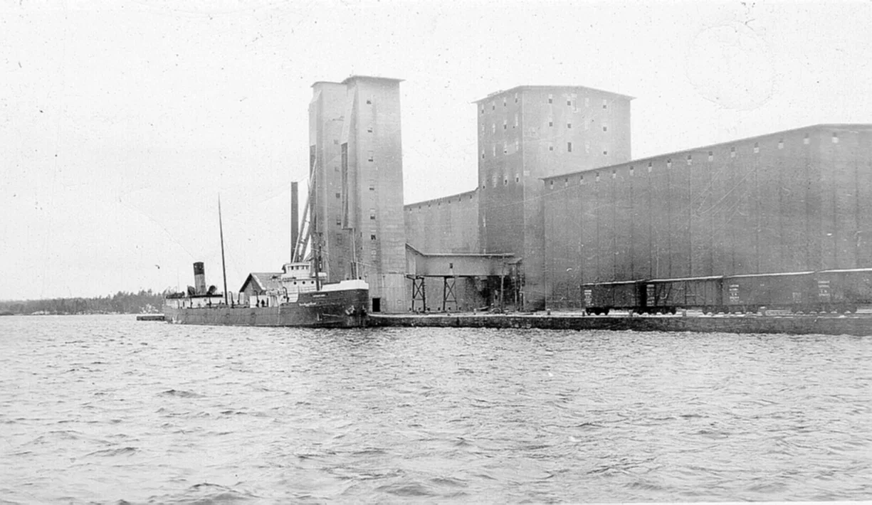 Depot Harbour grain elevators